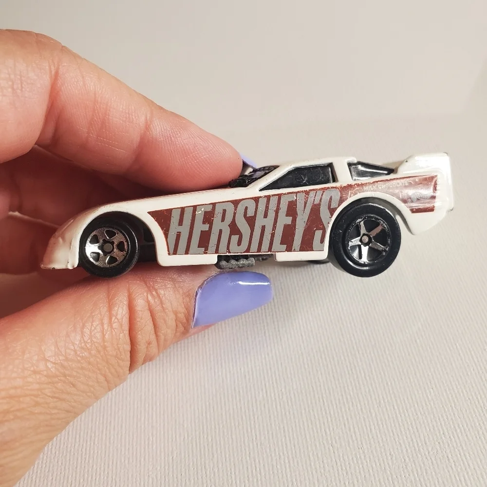 Vintage 1977- Hersheys Hot Wheel